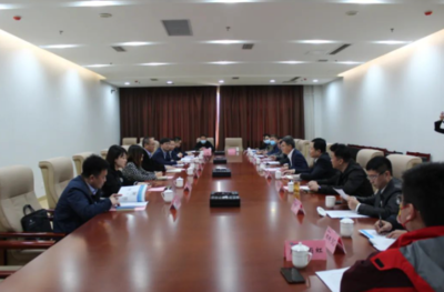 济南市行政审批服务局(济南市政务服务管理办公室) 工作动态 济南市行政审批服务局到天桥区开展集中服务企业“五个一”活动